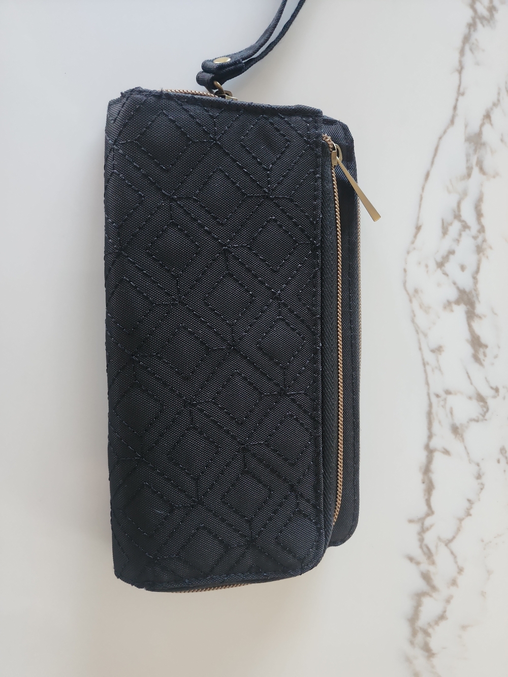 Travelon Quilted RFID Blocking Zip Around Wristlet Wallet Black Travel Organizer